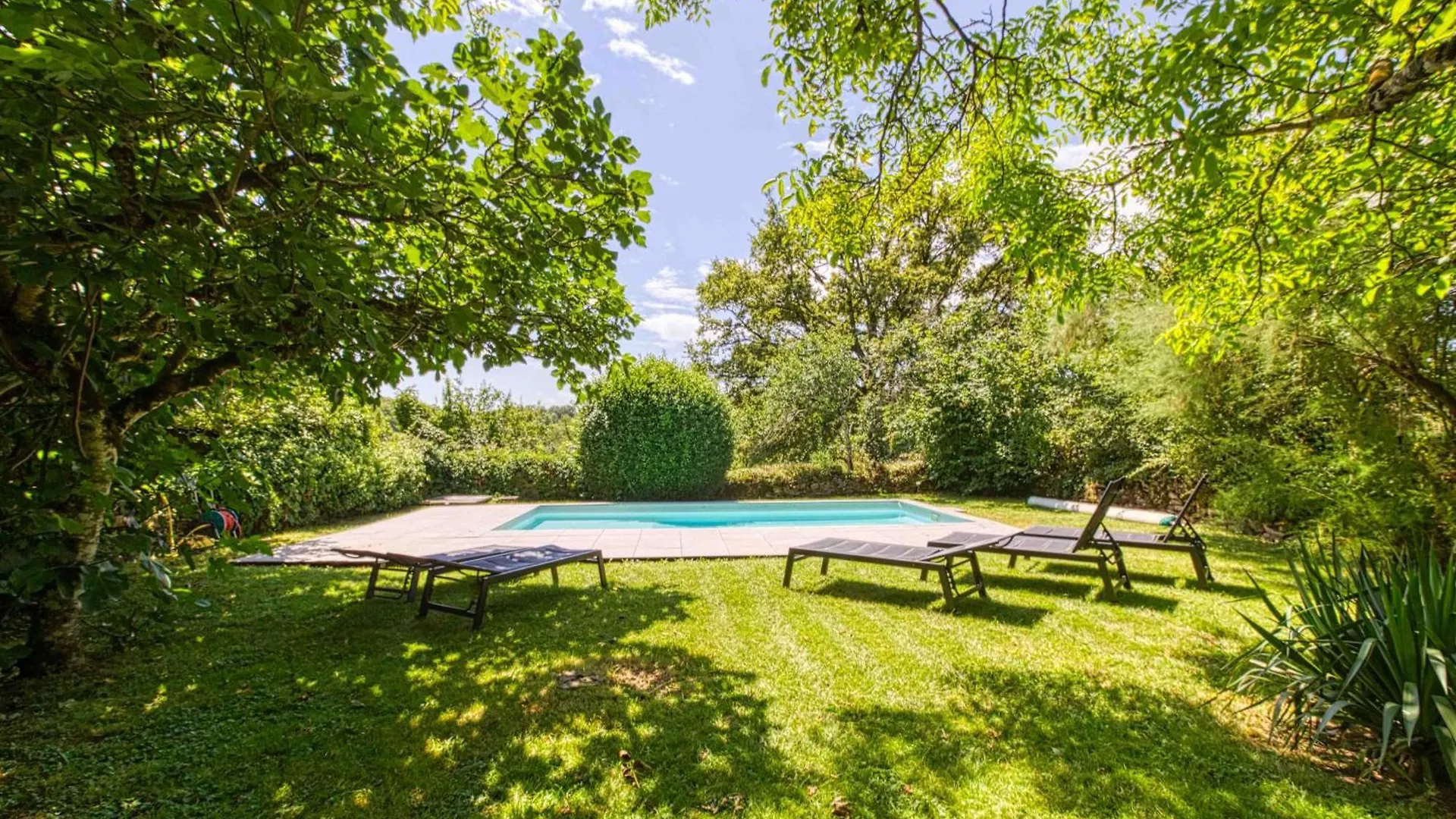 Gite De Bervic Avec Piscine Sainte-Croix  度假居 Sainte-Croix (Aveyron)